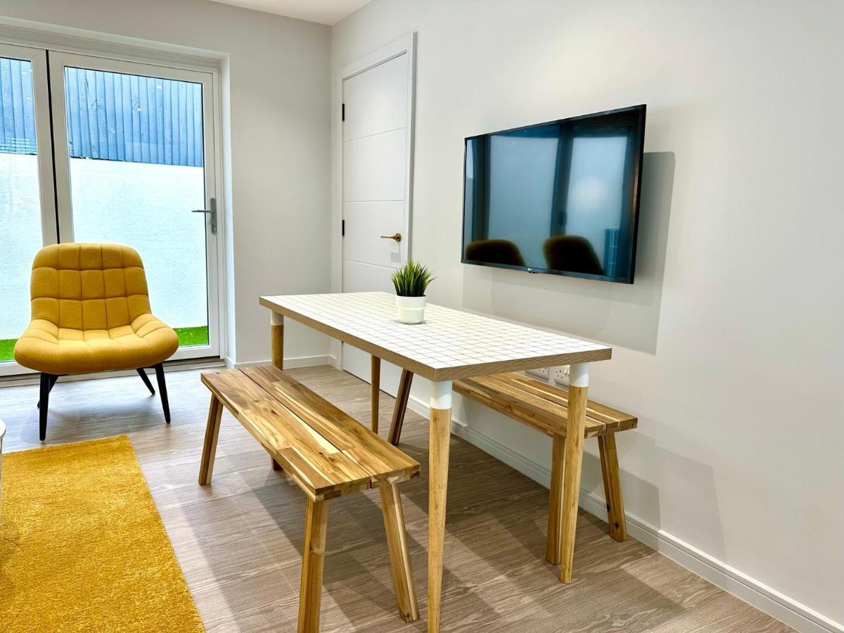 Hébergement de vacances Stunning Brand New House - Sleeps 6 - Free Parking - Great Location - Fast Wifi - Smart Tv - Close To & Bournemouth & Sandbanks Poole