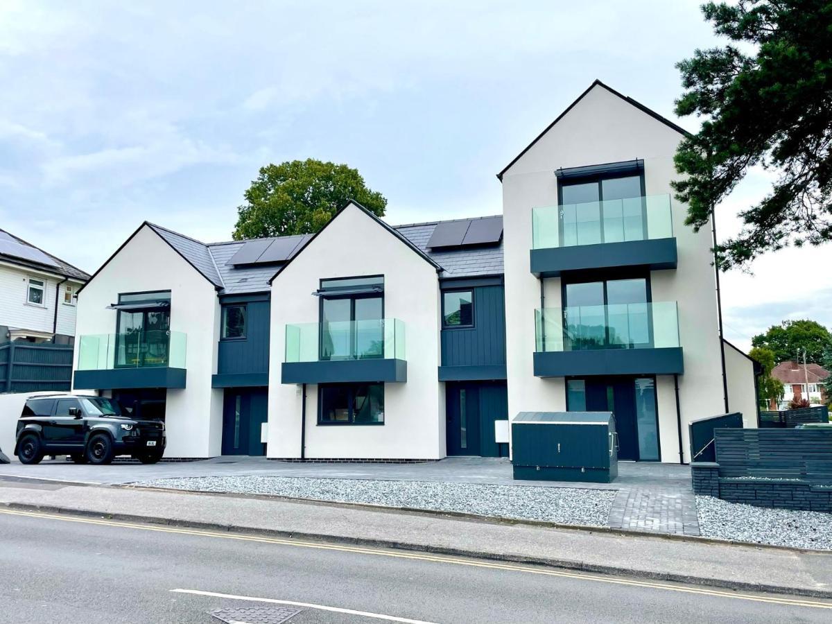 Hébergement de vacances Stunning Brand New House - Sleeps 6 - Free Parking - Great Location - Fast Wifi - Smart Tv - Close To & Bournemouth & Sandbanks Poole